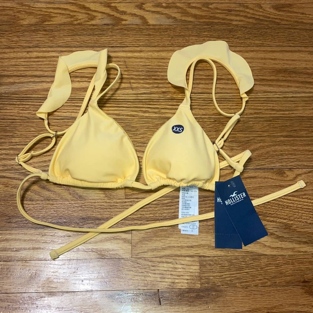 NWT Bikini top